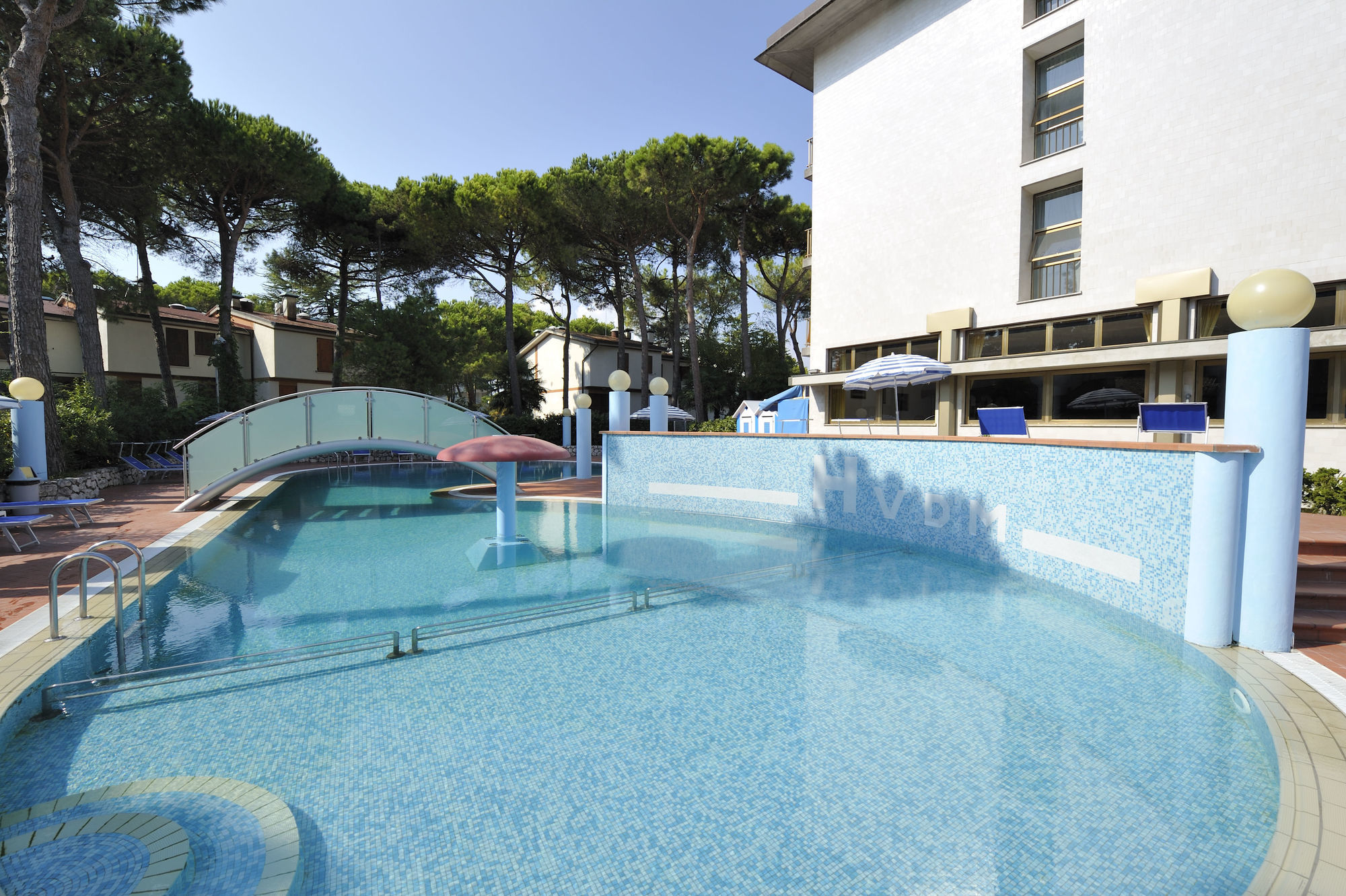 Hotel Vina De Mar Lignano Sabbiadoro Extérieur photo