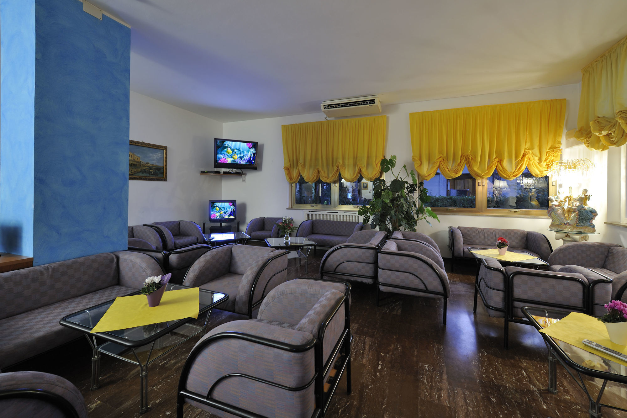 Hotel Vina De Mar Lignano Sabbiadoro Extérieur photo