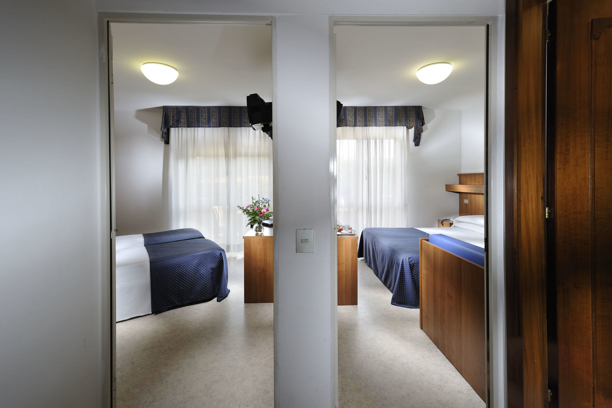 Hotel Vina De Mar Lignano Sabbiadoro Extérieur photo